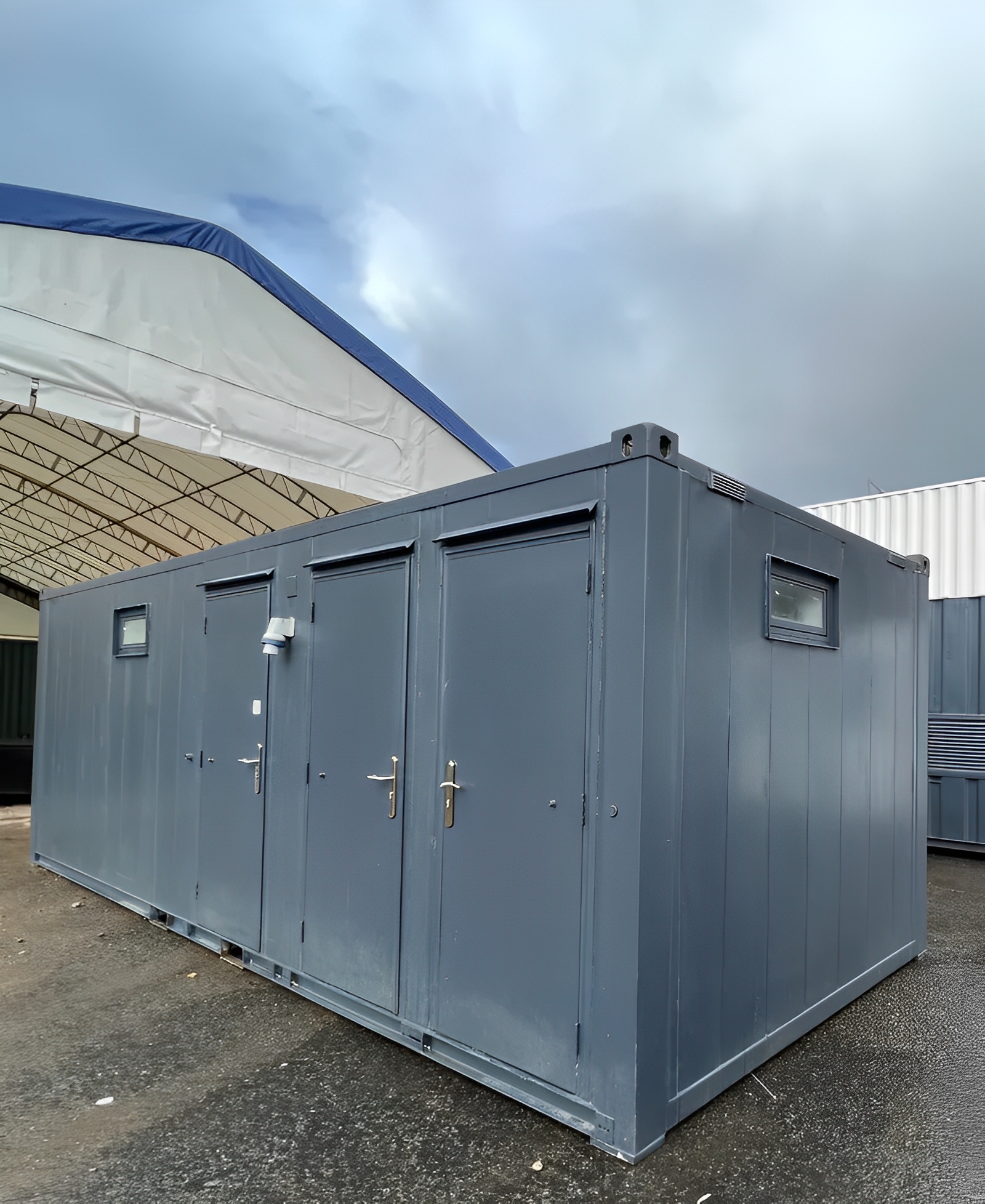 Toilet Block + Shower 24 x 9 Ft | 4 + 1 Toilet | Separate Shower Room - M-W Containers